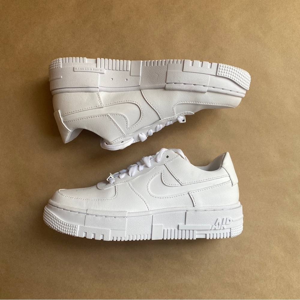 Nike Women’s White Sneakers